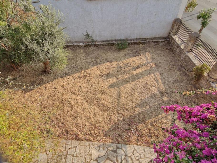 Στούντιο Σε Πέτρινο Σπίτι, Κοντά Σε Παραλία Apartamento Kyparissia Exterior foto